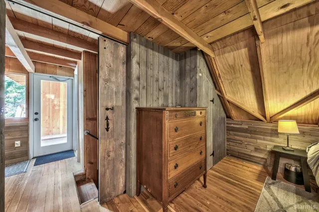 a view of walk in closet