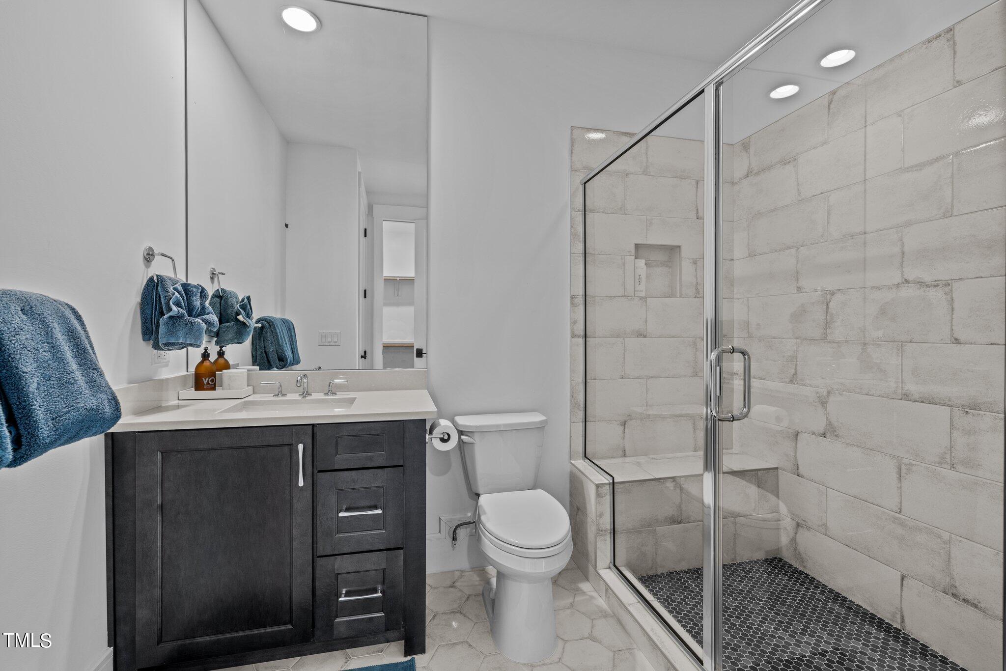 1234 Canterbury Road Raleigh, NC 27608 - Photo 34 of 51 91-web-or-mls-5Z8A3269