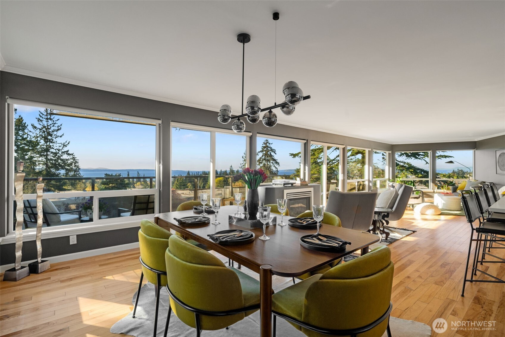 550 Elm Way, Unit 301 Edmonds, WA 98020 - Photo 14 of 37