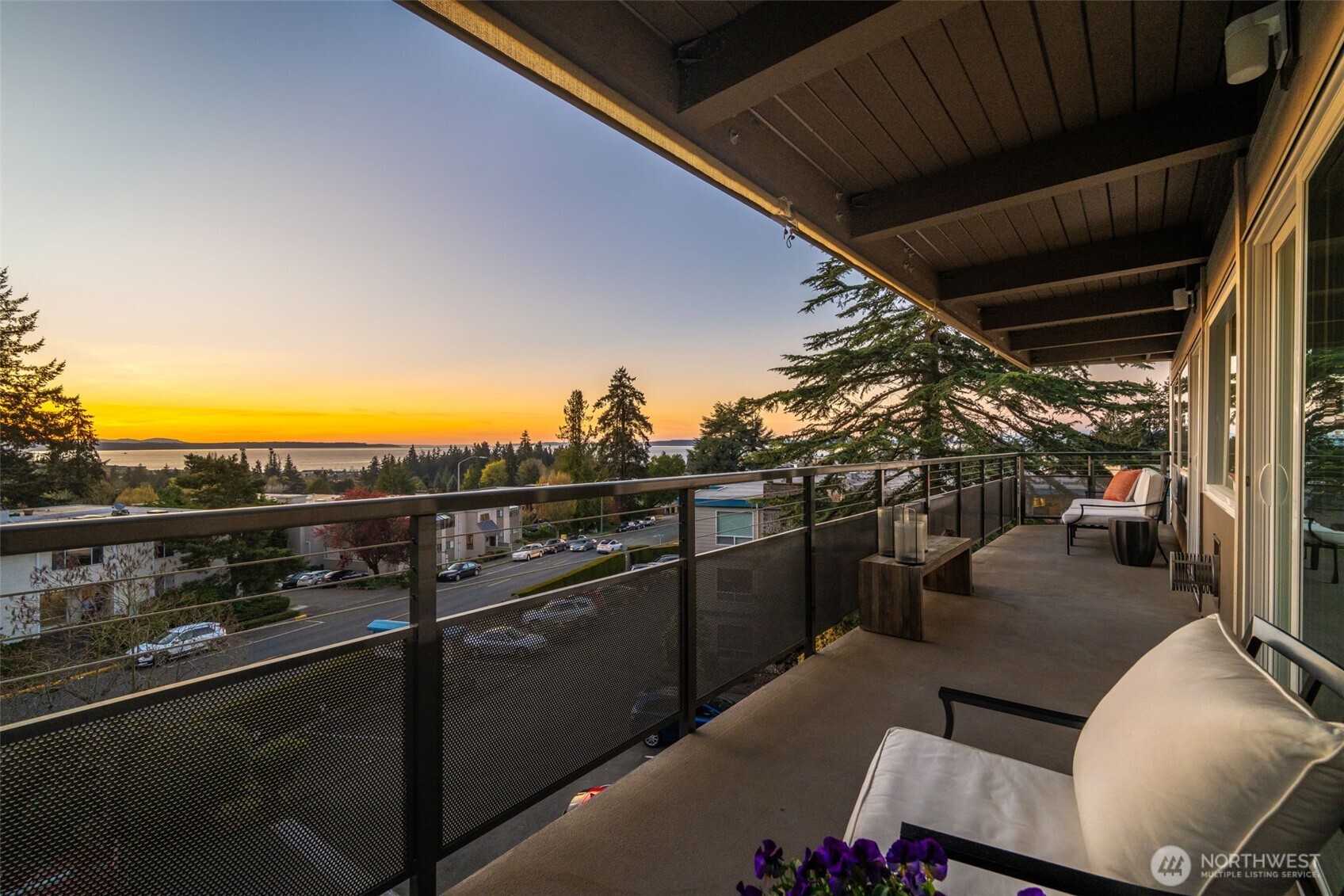 550 Elm Way, Unit 301 Edmonds, WA 98020 - Photo 33 of 37