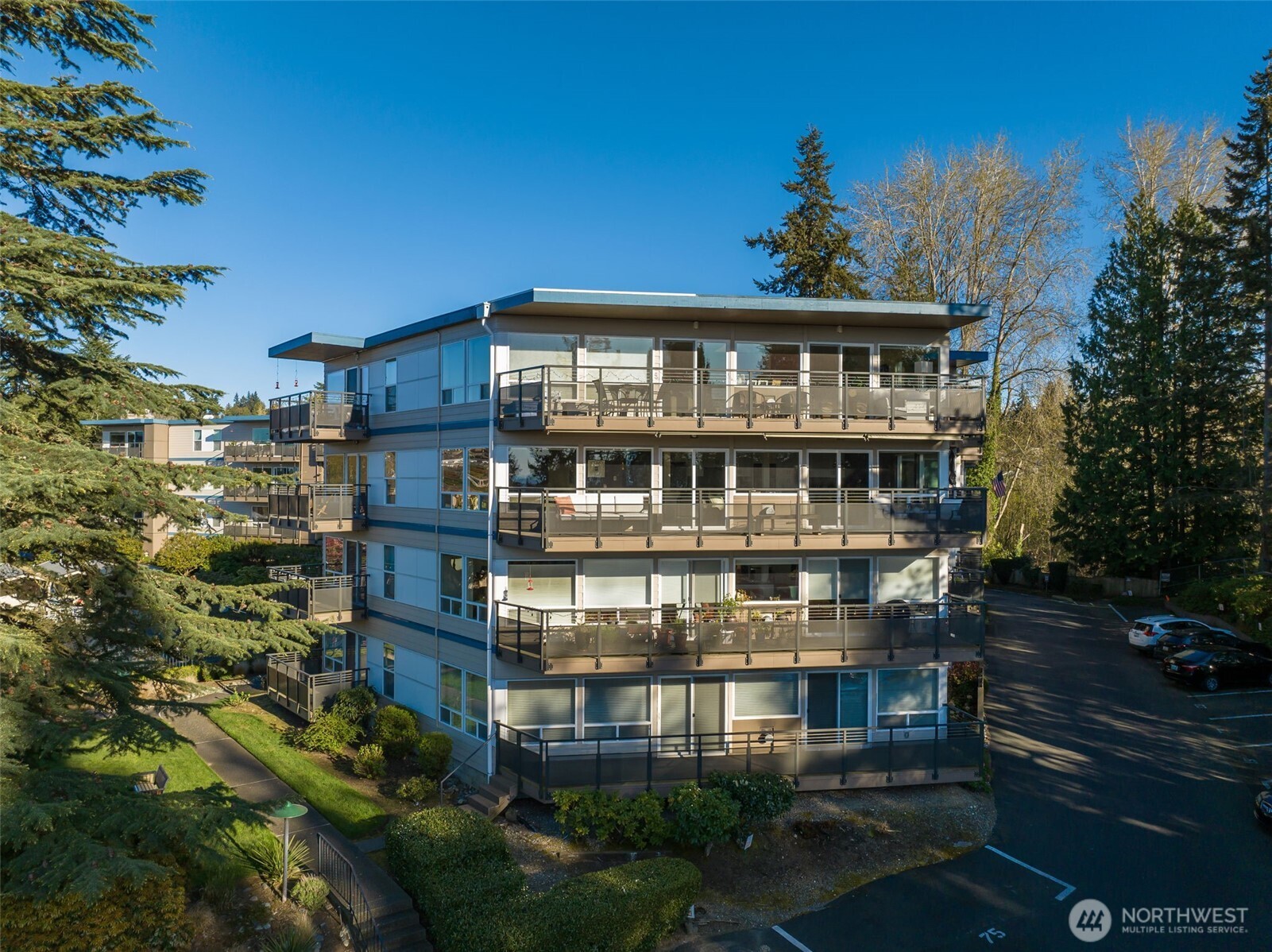 550 Elm Way, Unit 301 Edmonds, WA 98020 - Photo 36 of 37