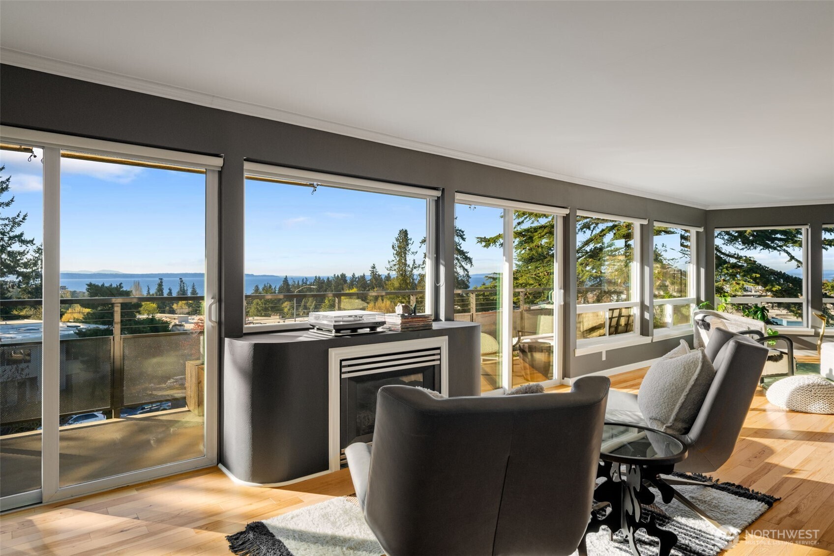 550 Elm Way, Unit 301 Edmonds, WA 98020 - Photo 7 of 37