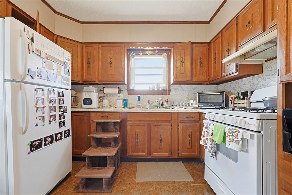 1417 Globe Street Fall River, MA 02721 - Photo 27 of 42