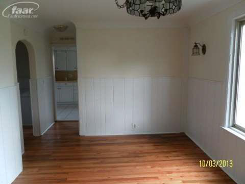 253 North Milford Road Highland, MI 48357 - Photo 6 of 20 20375958-5.JPG