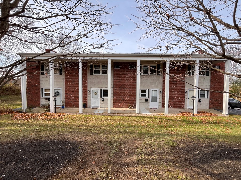 17 Crestview Drive, Unit C Westerly, RI 02891 - Photo 2 of 18