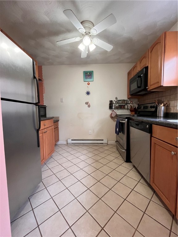 17 Crestview Drive, Unit C Westerly, RI 02891 - Photo 7 of 18