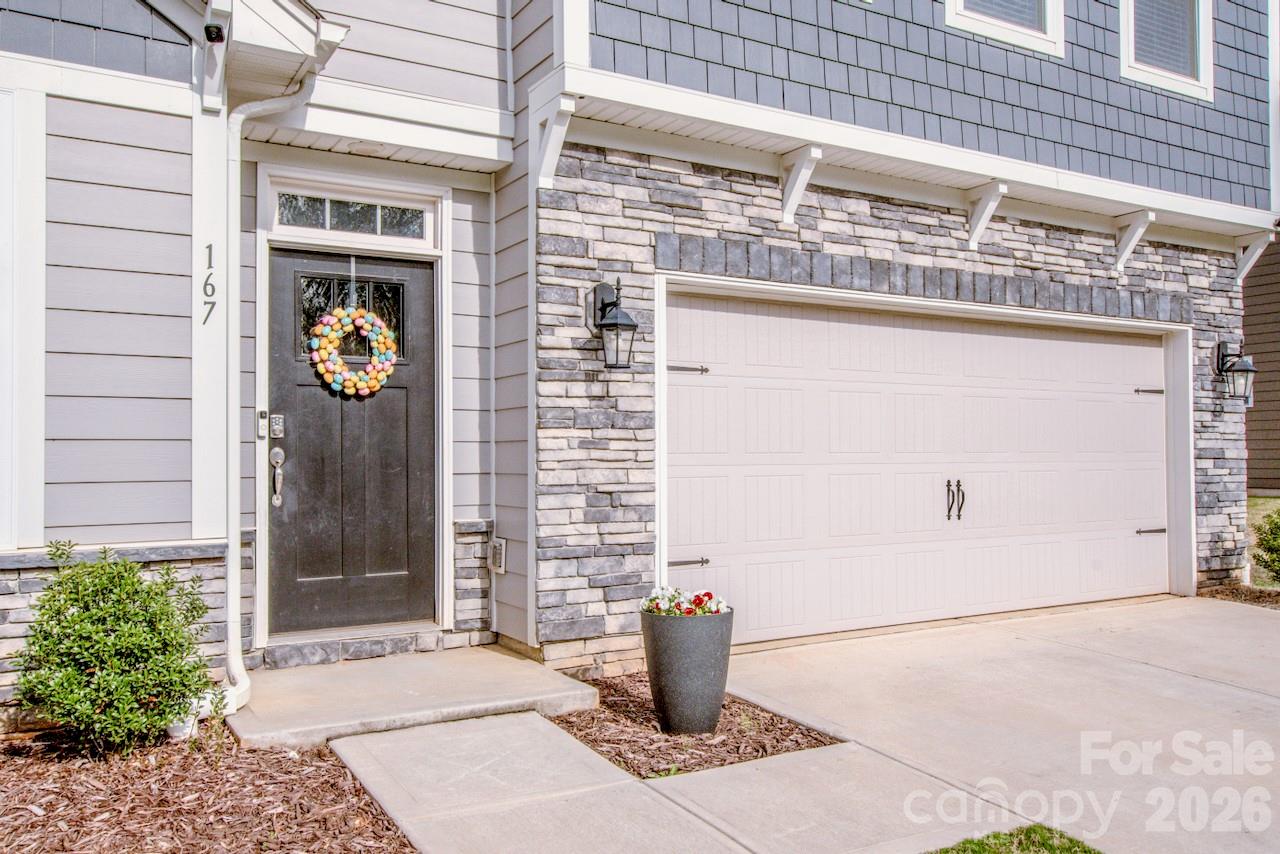 167 Rhuidean Court Troutman, NC 28166 - Photo 4 of 48