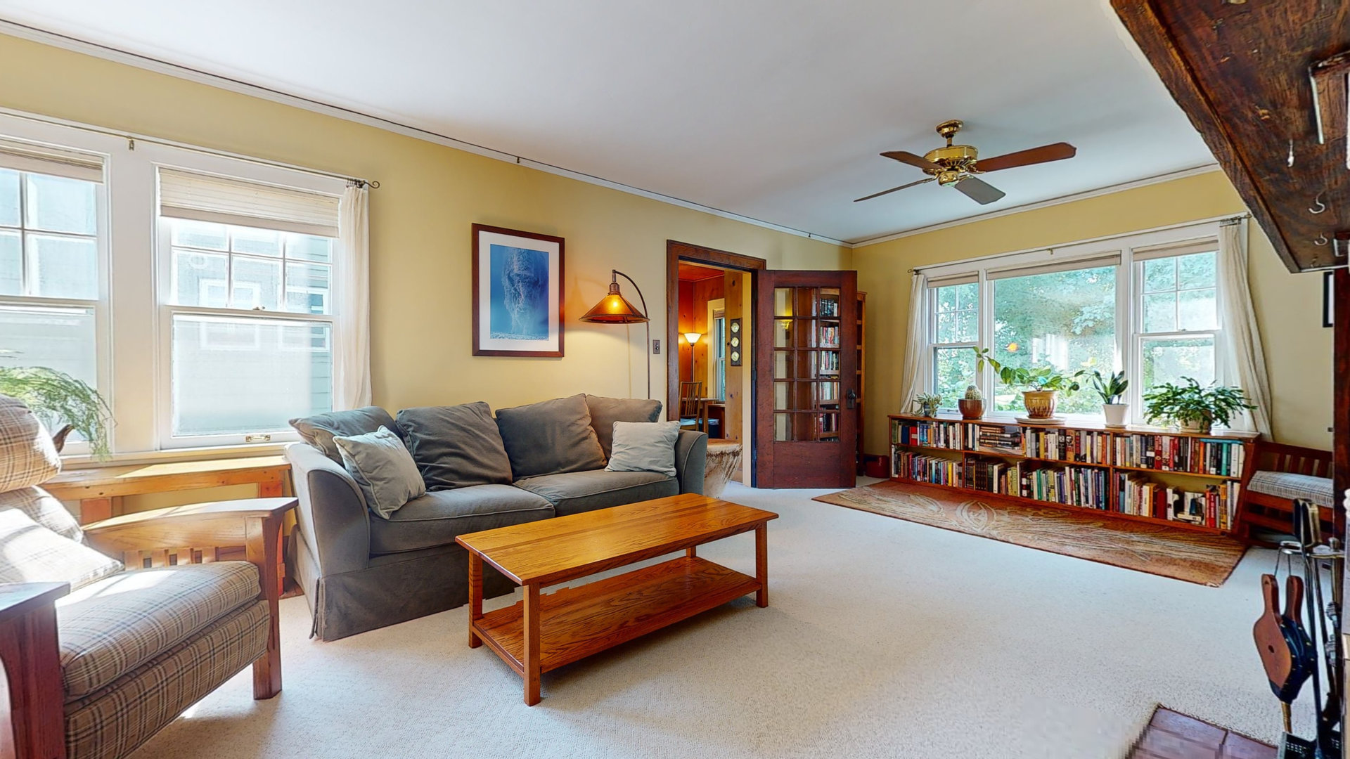 916 West Daniel Street Champaign, IL 61821 - Photo 10 of 46 a living room with furniture and a large window