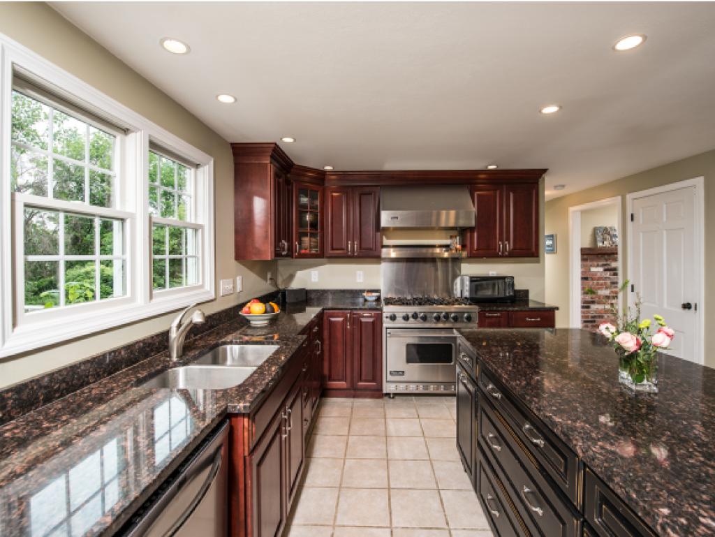 33 Woodside Meadow Road York, ME 03909 - Photo 6 of 27