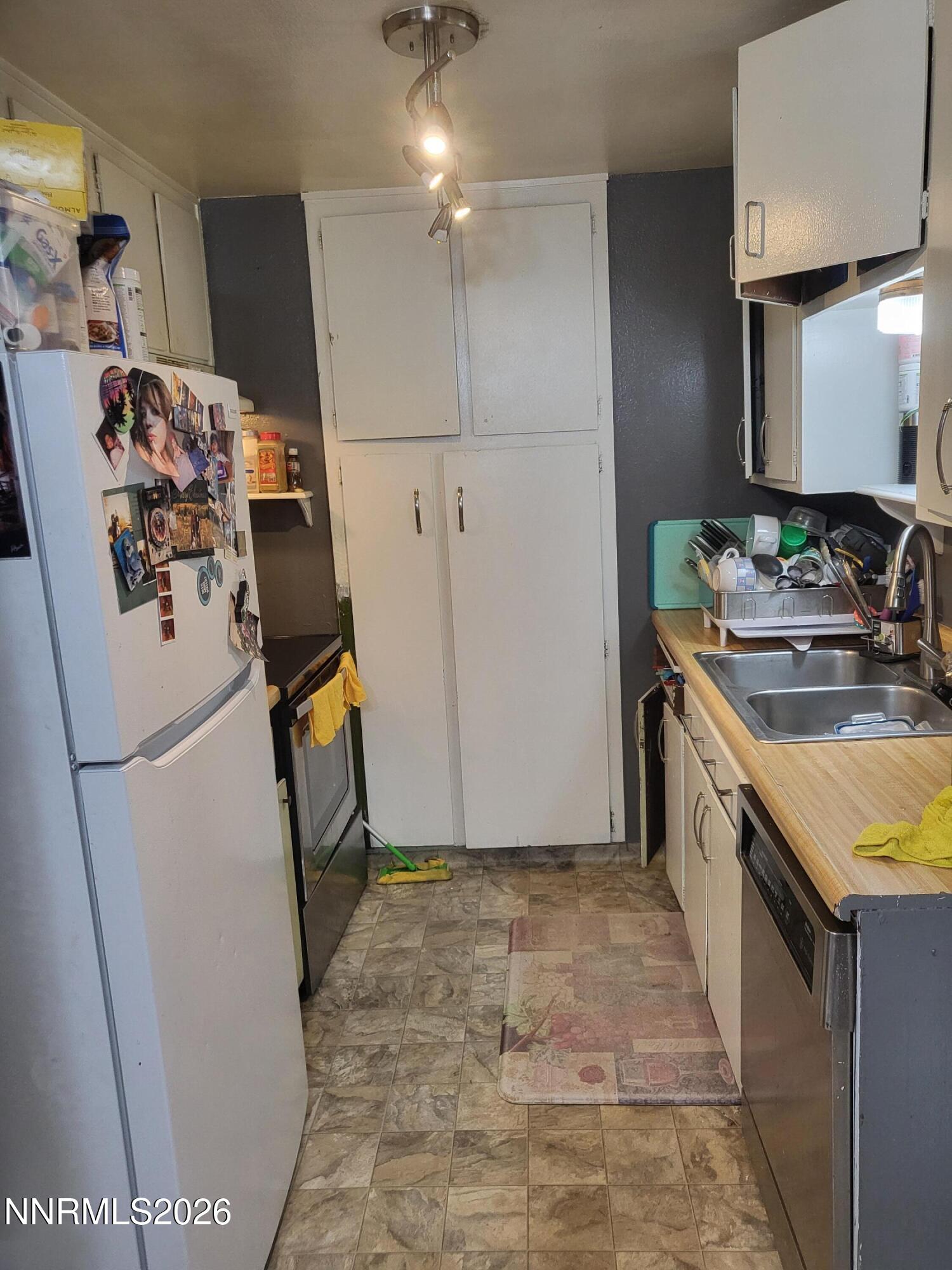 319 Lee Street Carson City, NV 89706 - Photo 7 of 11 20260207_110326