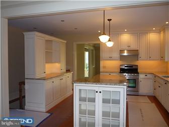 219 Decatur Street Doylestown, PA 18901 - Photo 4 of 9 Gallery Image 4