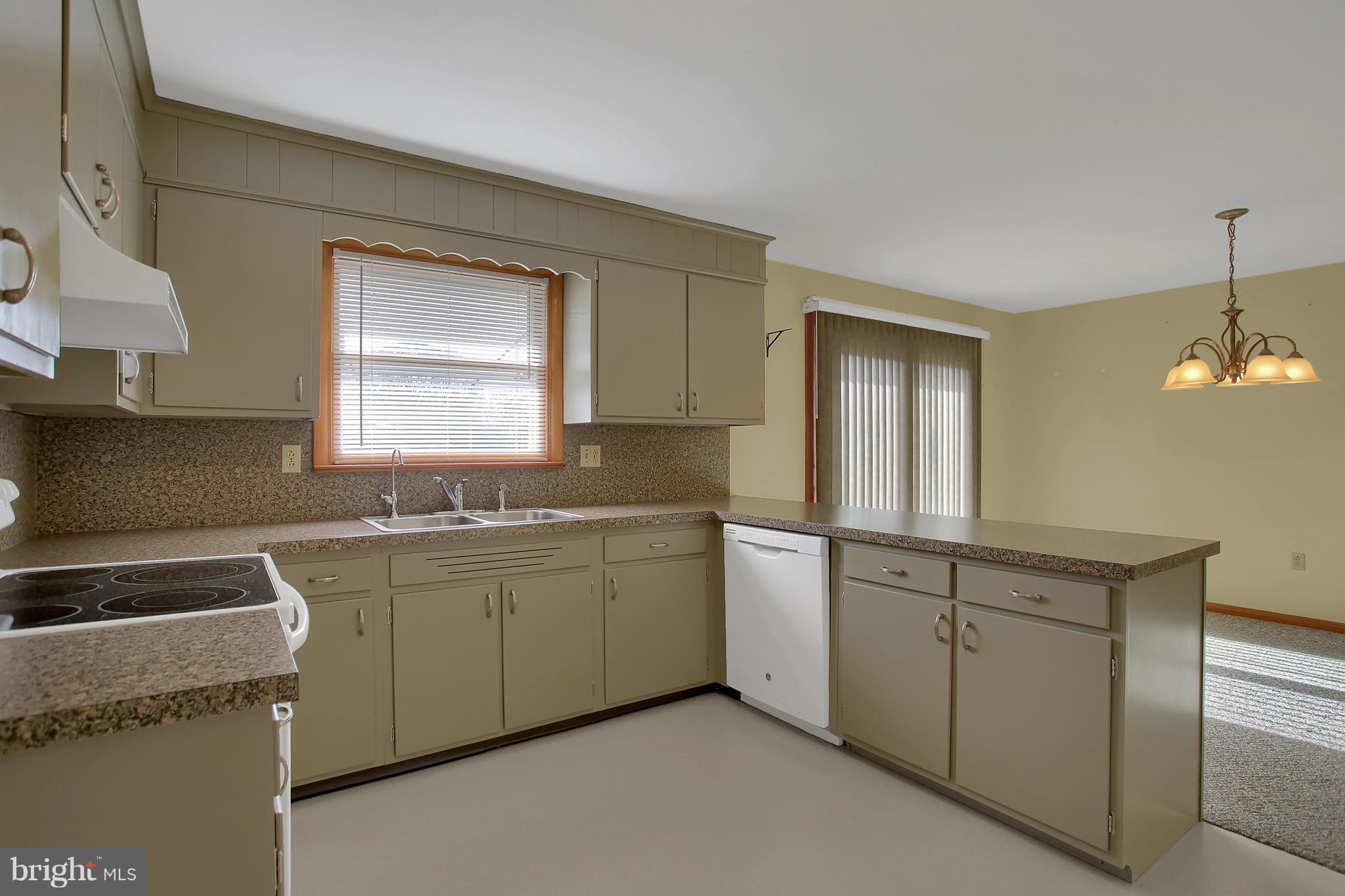 12 Farm Lane Lititz, PA 17543 - Photo 7 of 22