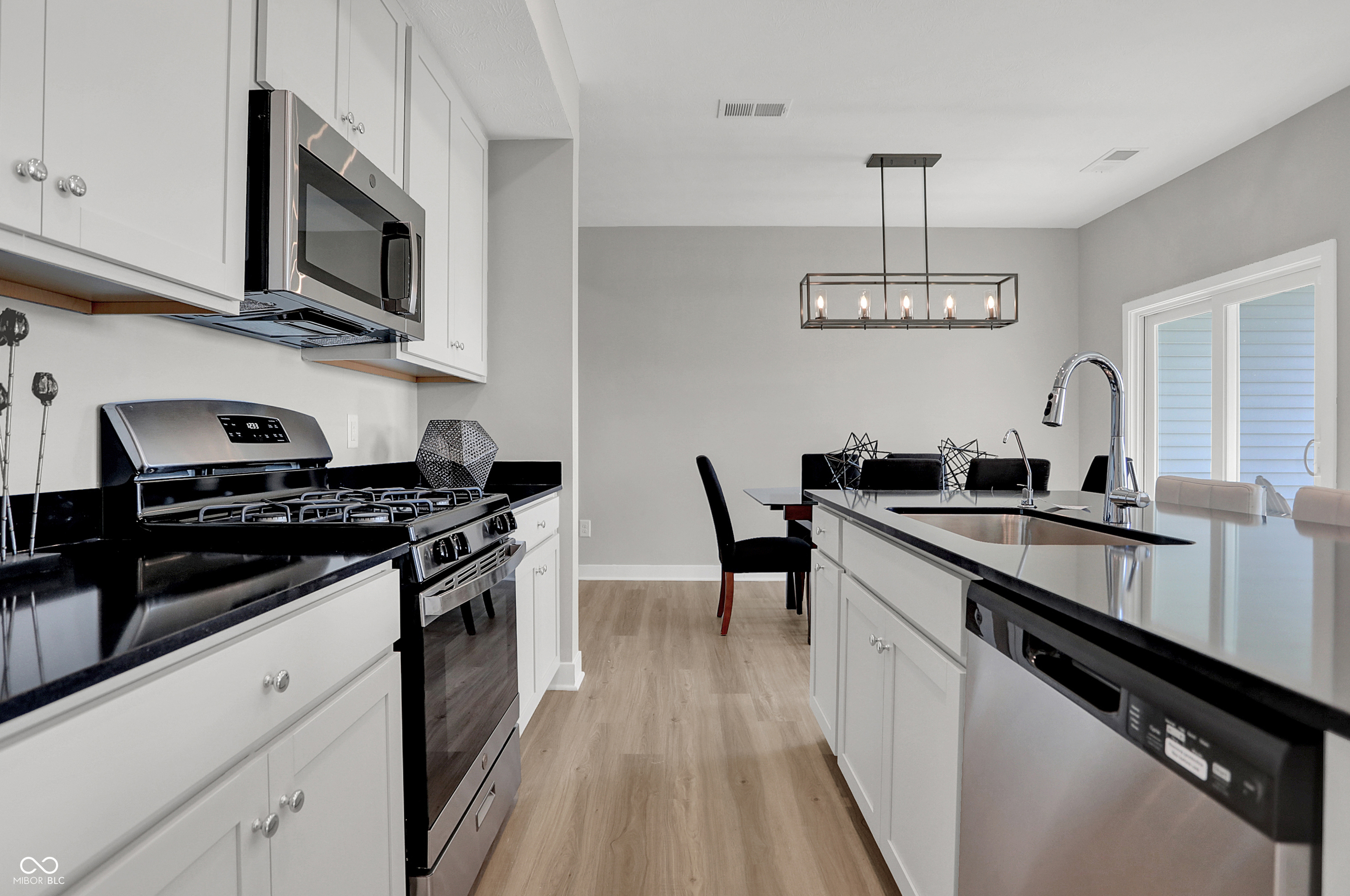 15178 Farrington Way Fishers, IN 46037 - Photo 14 of 37