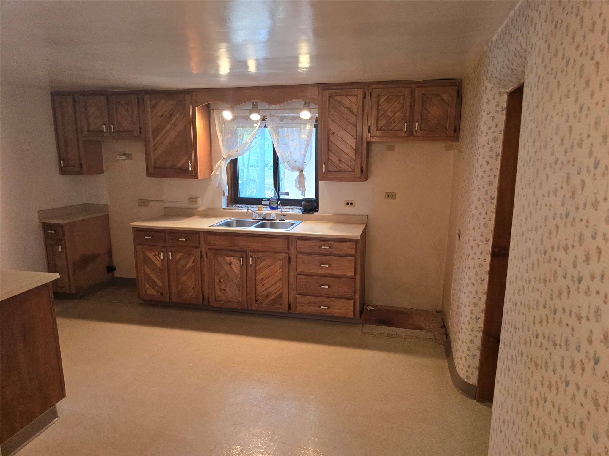 196 Lower San Pedro Road Espanola, NM 87532 - Photo 27 of 35