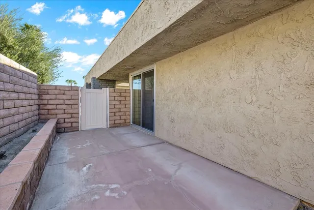 $325,000 | 3081 Sunflower Circle West, Palm Springs, CA 92262