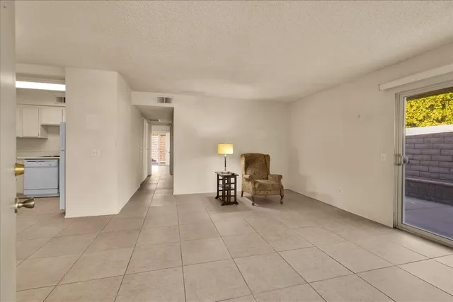 $325,000 | 3081 Sunflower Circle West, Palm Springs, CA 92262
