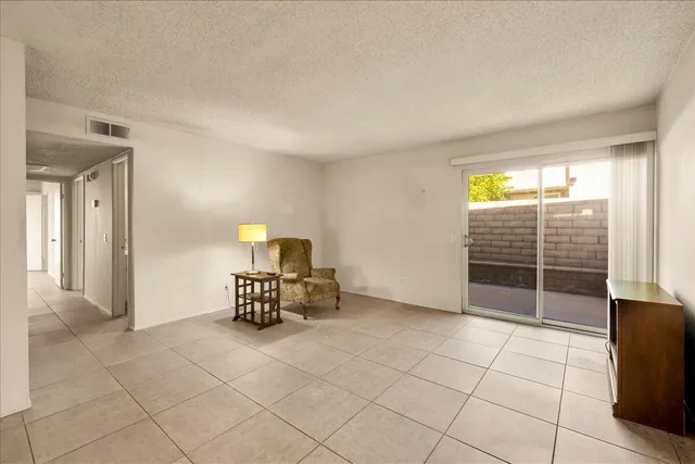 $325,000 | 3081 Sunflower Circle West, Palm Springs, CA 92262