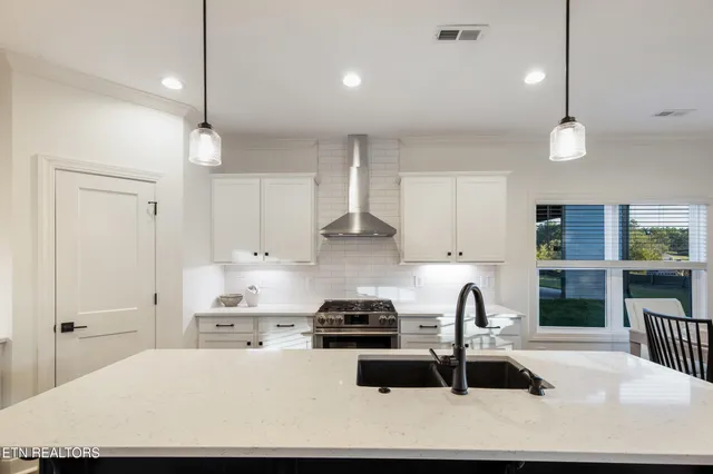 $595,000 | 1309 Ft Craig Trail, Maryville, TN 37803