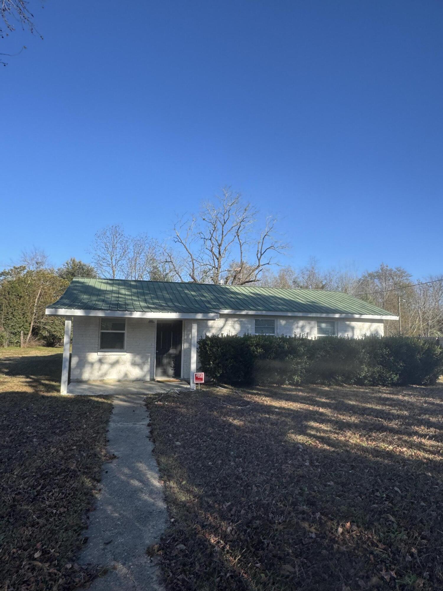 1137 M W Rickenbaker Road Manning, SC 29102 - Photo 20 of 20 IMG_8129