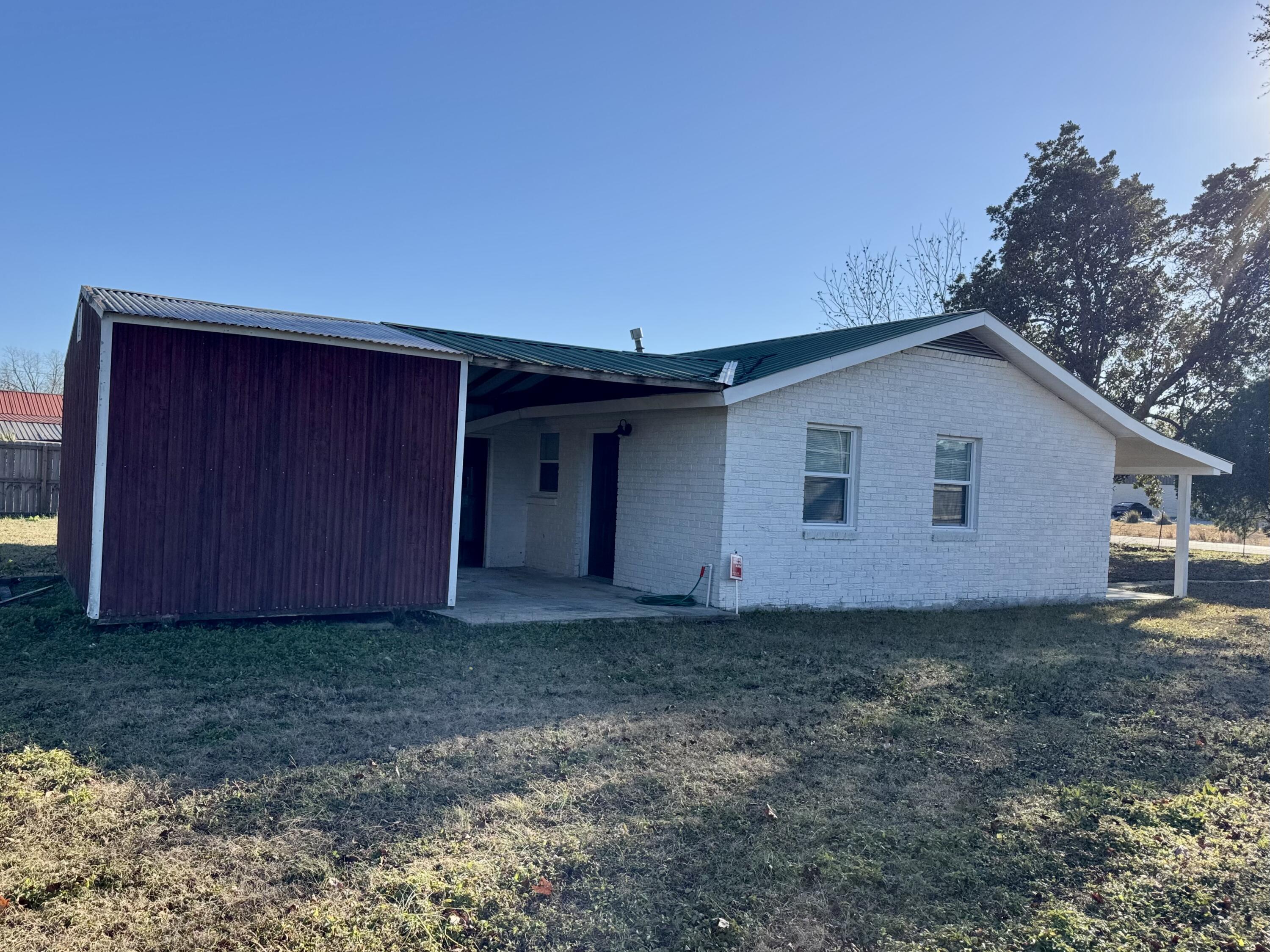 1137 M W Rickenbaker Road Manning, SC 29102 - Photo 4 of 20 IMG_8140