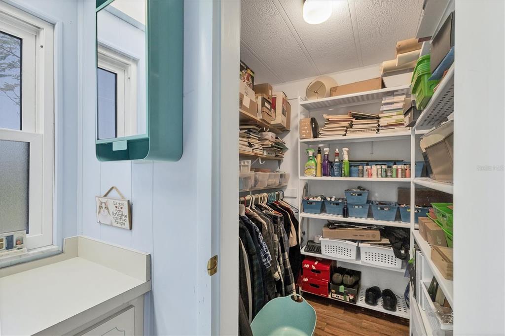 985 Jolanda Circle Venice, FL 34285 - Photo 23 of 49 a view of walk in closet
