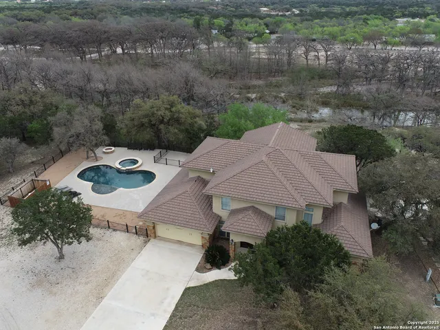 $1,699,999 | 118 Skipping Stone Lane, Concan, TX 78838