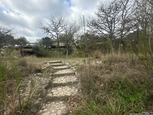 $1,699,999 | 118 Skipping Stone Lane, Concan, TX 78838