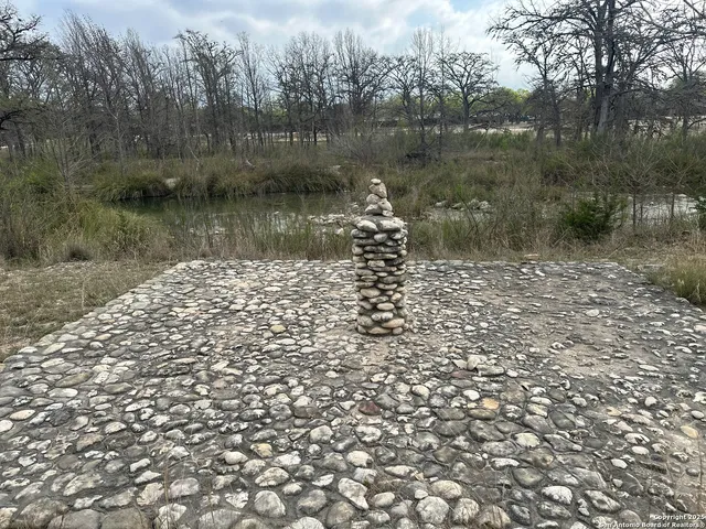 $1,699,999 | 118 Skipping Stone Lane, Concan, TX 78838