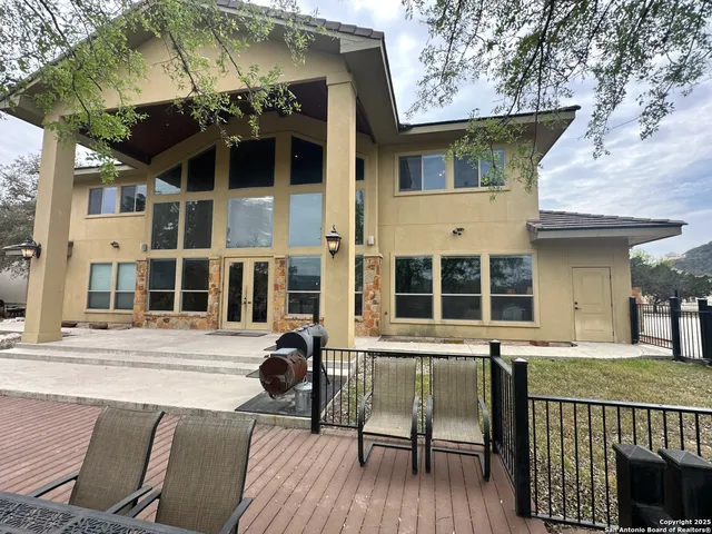 $1,699,999 | 118 Skipping Stone Lane, Concan, TX 78838