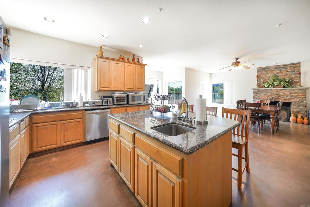 285-87 Penn Street Ramona, CA 92065 - Photo 5 of 57