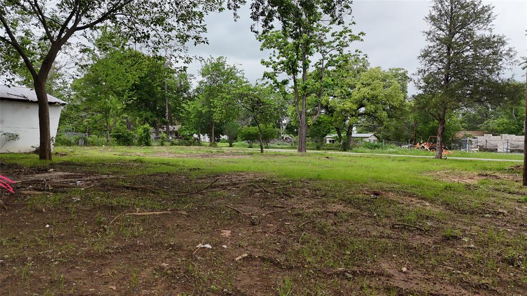 7151 Alcove Street Azle, TX 76020 - Photo 12 of 15 a view of a park with large trees