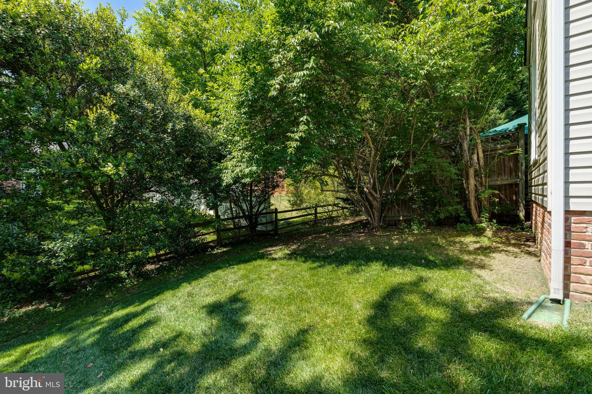 10910 Old Coach Road Potomac, MD 20854 - Photo 16 of 19 Gallery Image 16