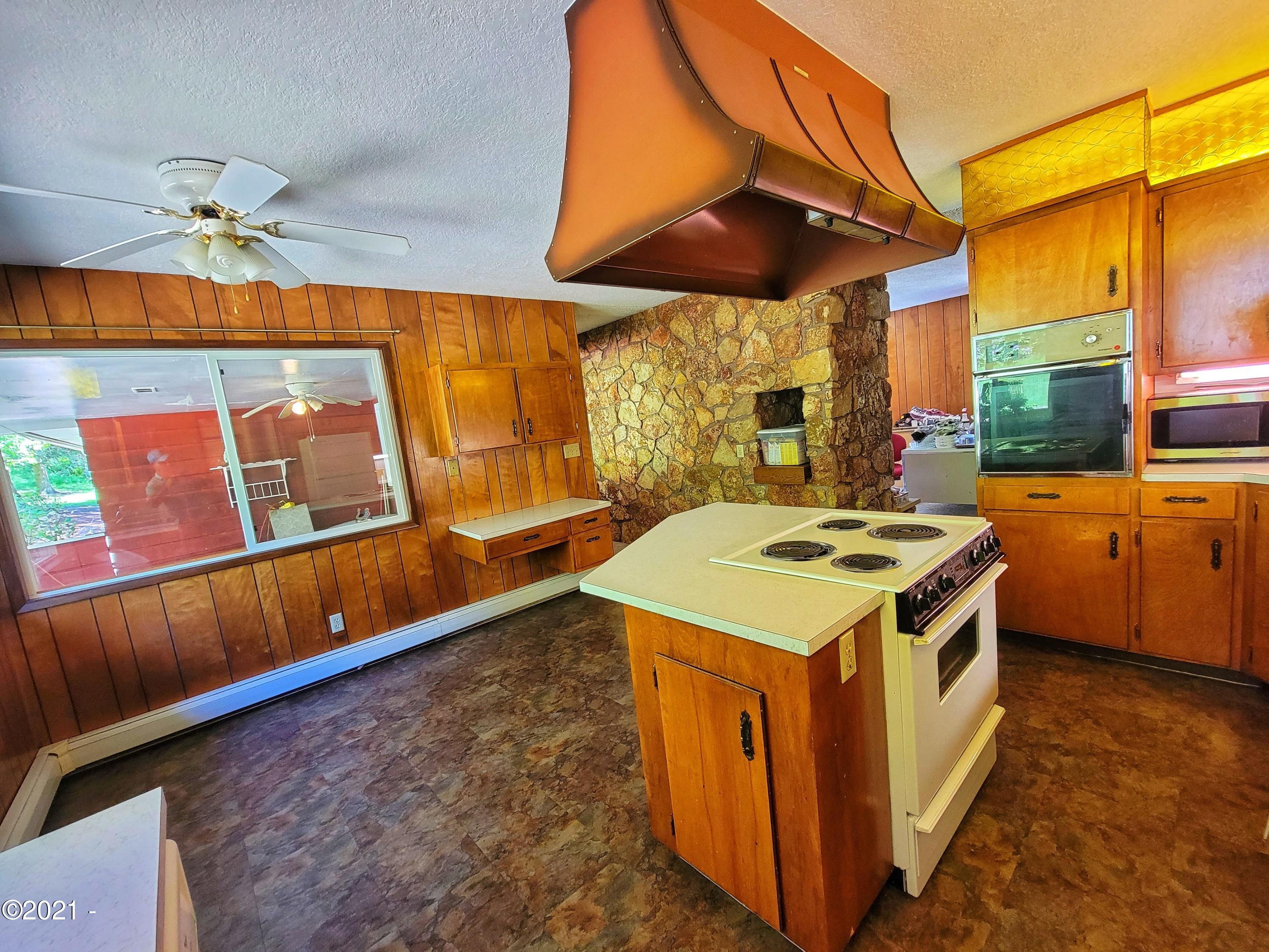 71860 Apiary Road Rainier, OR 97048 - Photo 12 of 32 20210529_151003-01