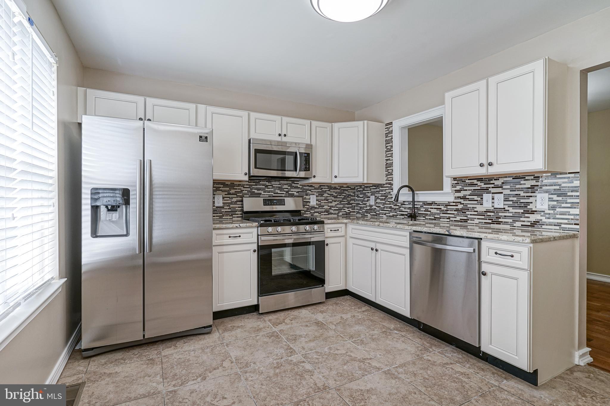 229 Hayes Mill Road Atco, NJ 08004 - Photo 3 of 25 Gallery Image 3