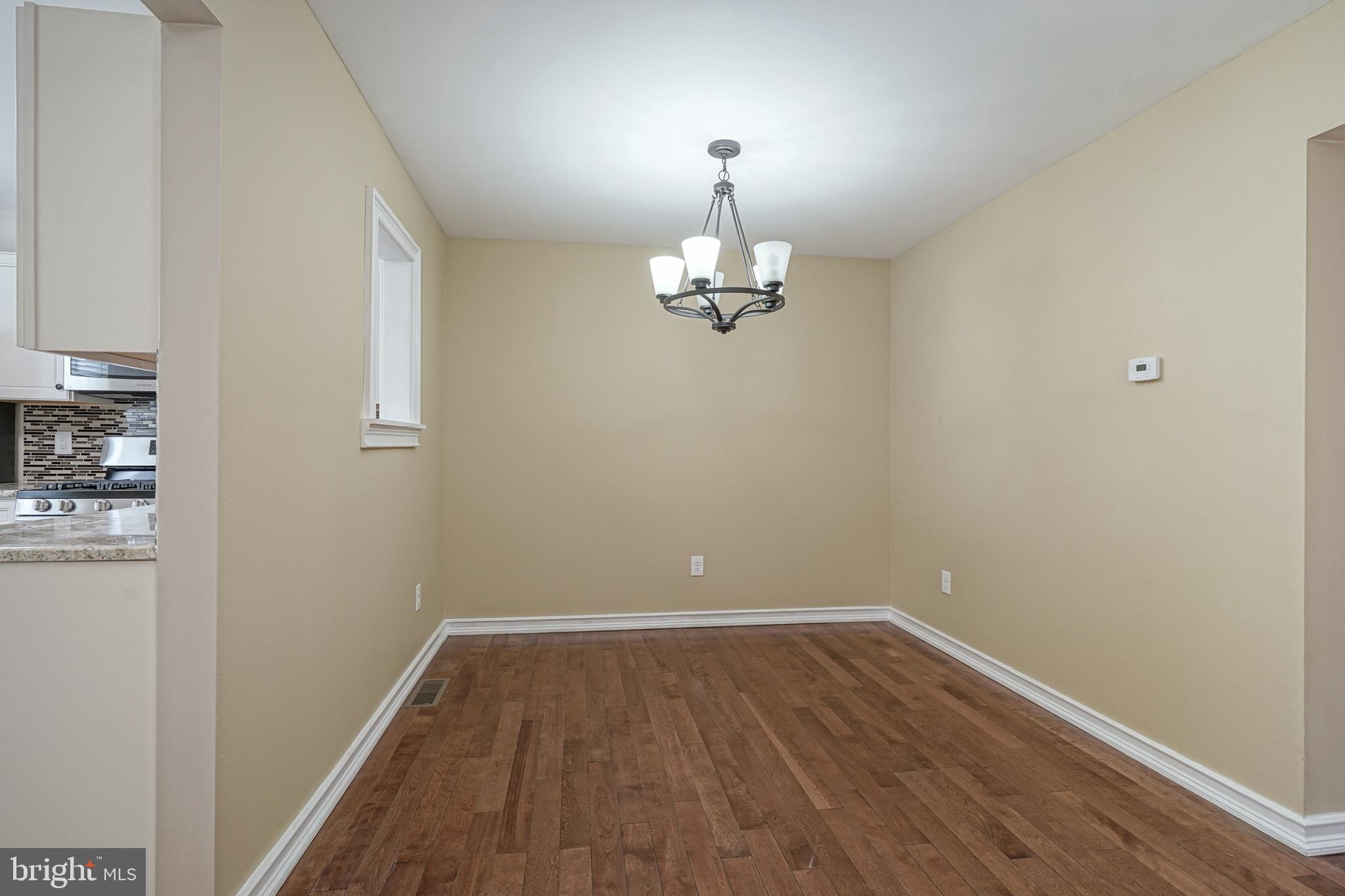 229 Hayes Mill Road Atco, NJ 08004 - Photo 7 of 25 Gallery Image 7