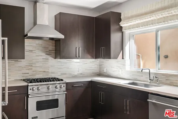 $7,250 | 1745 South Barrington Avenue, Los Angeles, CA 90025
