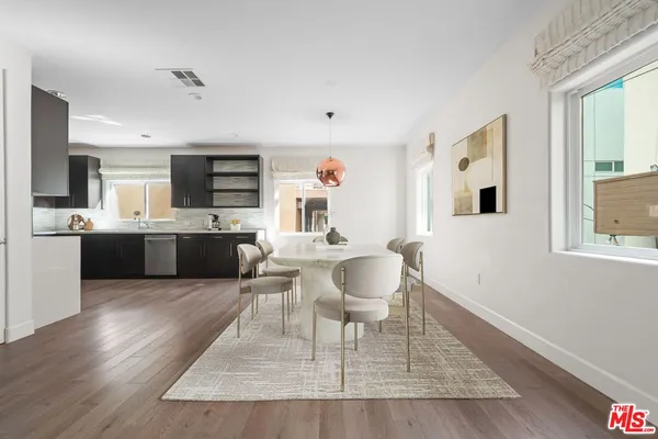 $7,250 | 1745 South Barrington Avenue, Los Angeles, CA 90025