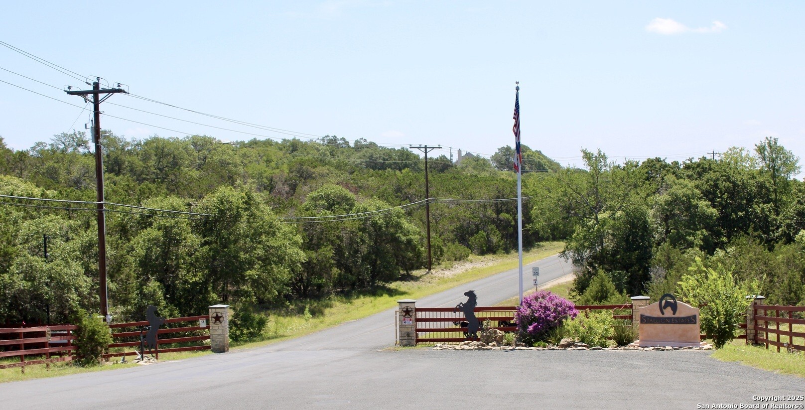 0 North Stallion Ests Drive Spring Branch, TX 78070 - Photo 2 of 17 a backyard of a house with table and chairs
