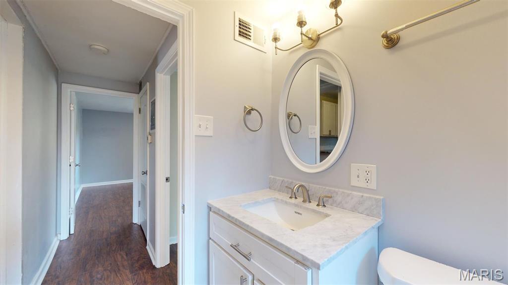 7030 Clayton Road, Unit A Richmond Heights, MO 63117 - Photo 18 of 43