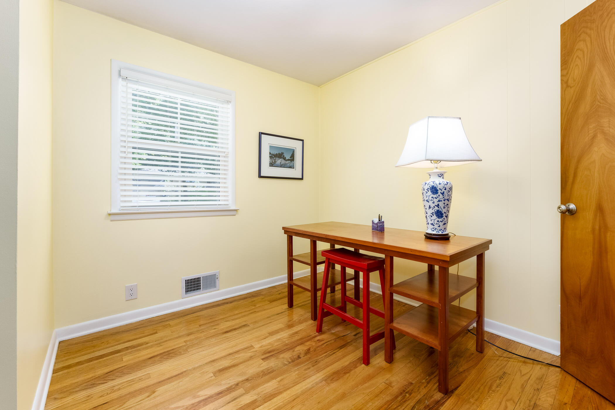 2232 Rambling Road Kalamazoo, MI 49008 - Photo 12 of 39 Rambling_Rd_2232_Kalamazoo_49008-15