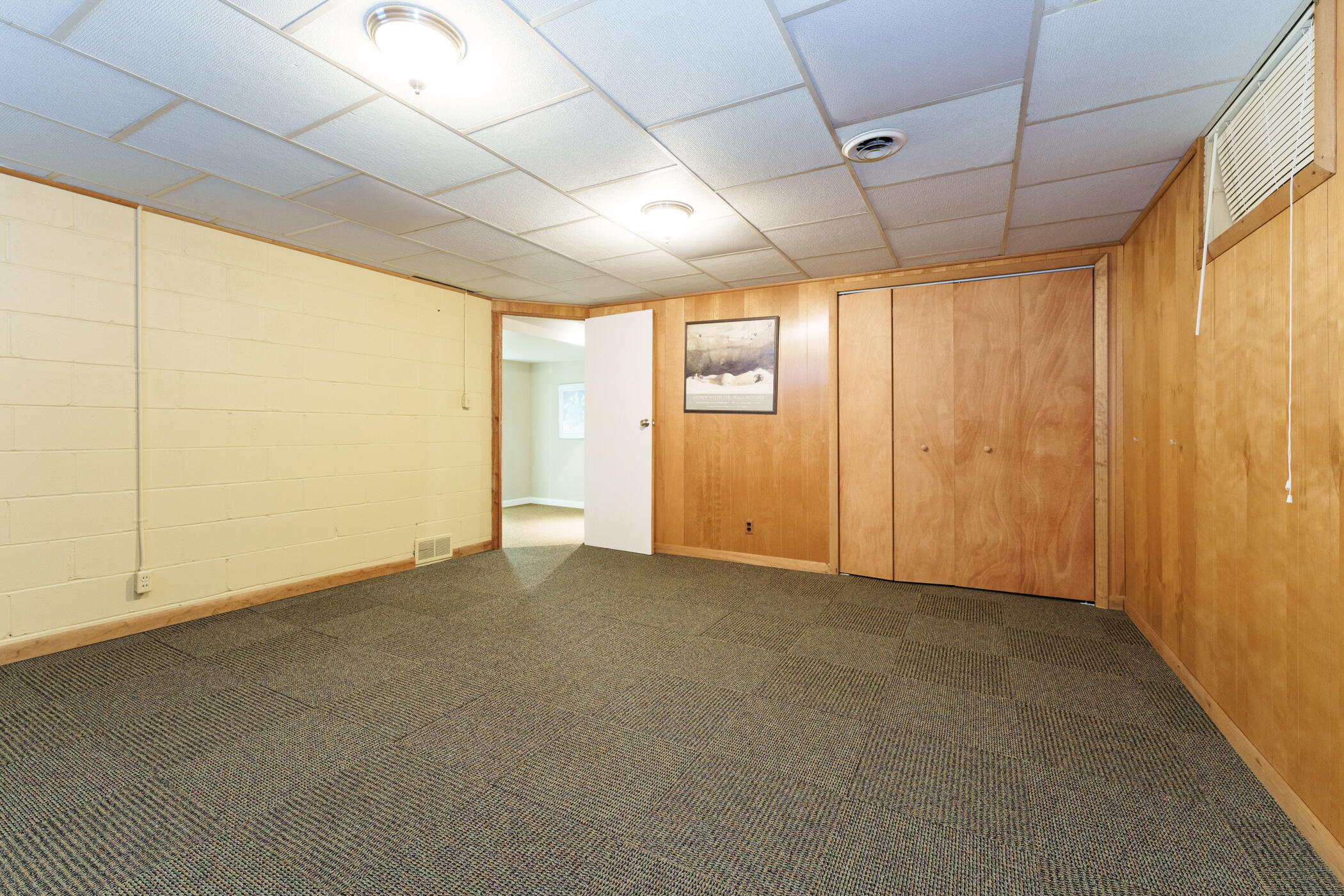 2232 Rambling Road Kalamazoo, MI 49008 - Photo 26 of 39 Rambling_Rd_2232_Kalamazoo_49008-28