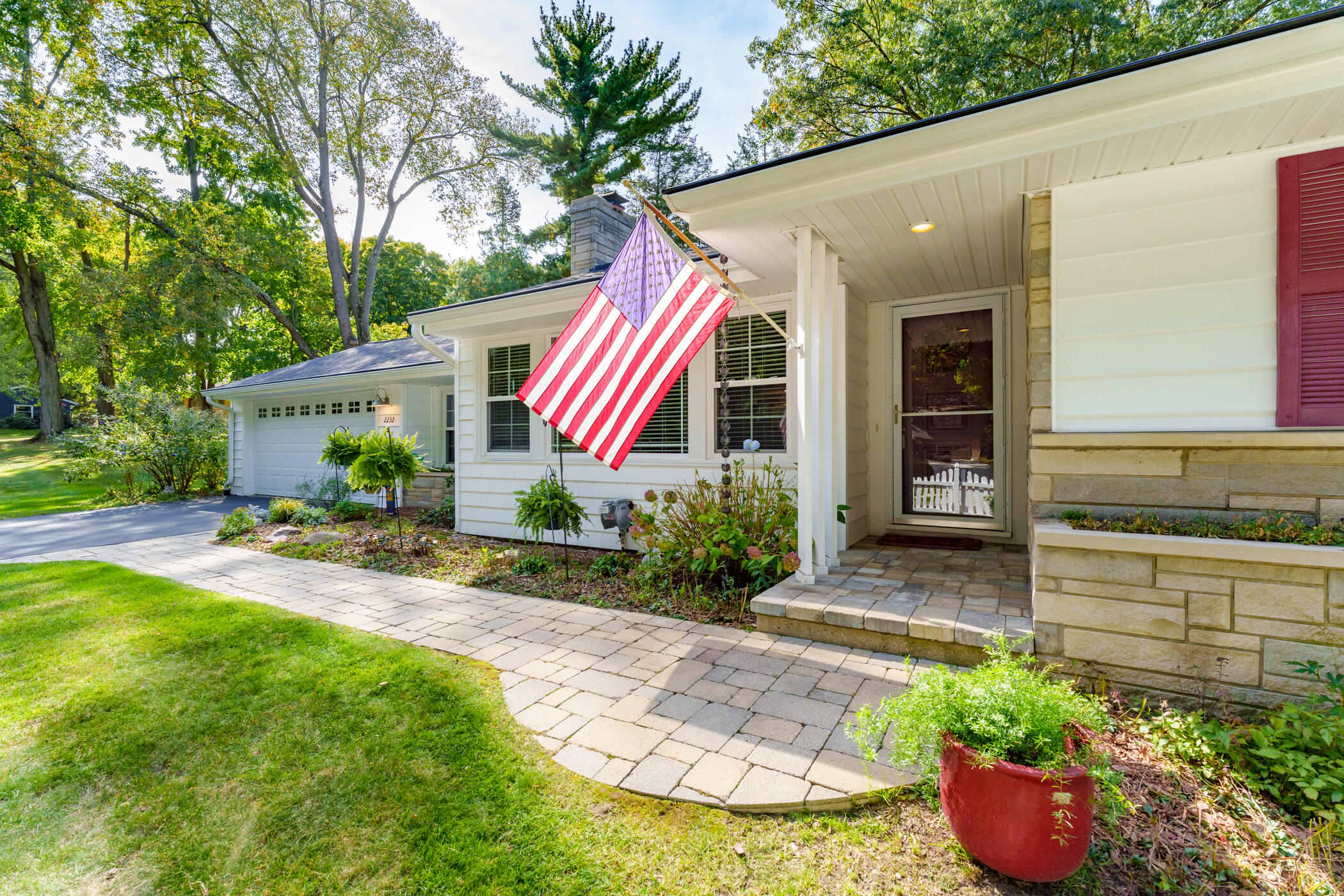 2232 Rambling Road Kalamazoo, MI 49008 - Photo 30 of 39 Rambling_Rd_2232_Kalamazoo_49008-33