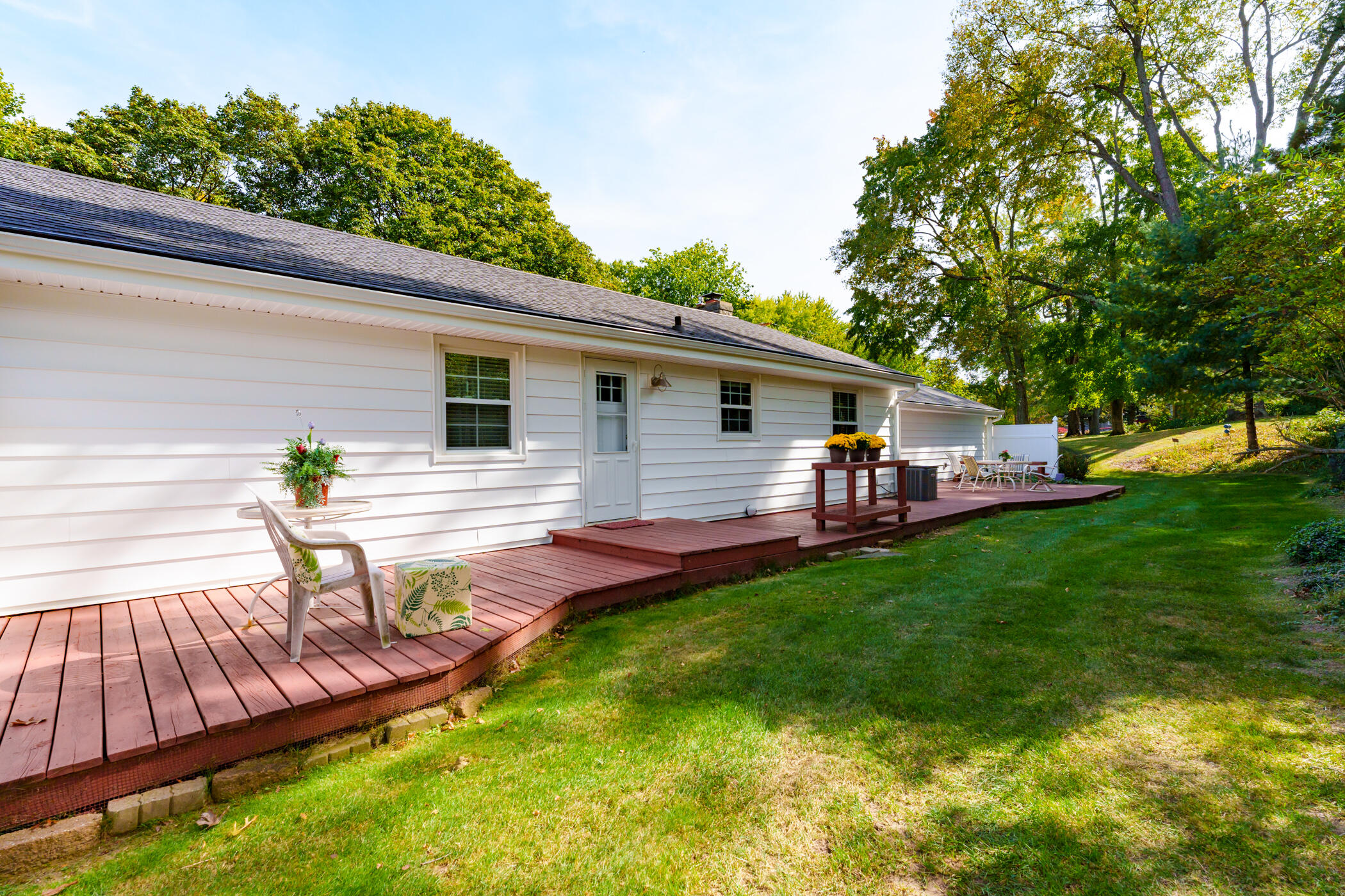 2232 Rambling Road Kalamazoo, MI 49008 - Photo 35 of 39 Rambling_Rd_2232_Kalamazoo_49008-38