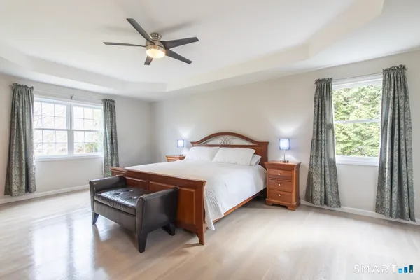 $1,099,900 | 16 Shadowood Lane, Trumbull, CT 06611