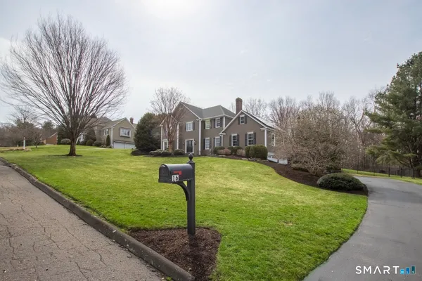 $1,099,900 | 16 Shadowood Lane, Trumbull, CT 06611