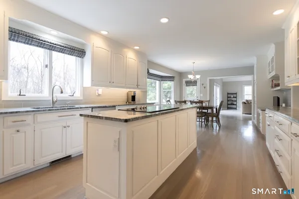 $1,099,900 | 16 Shadowood Lane, Trumbull, CT 06611
