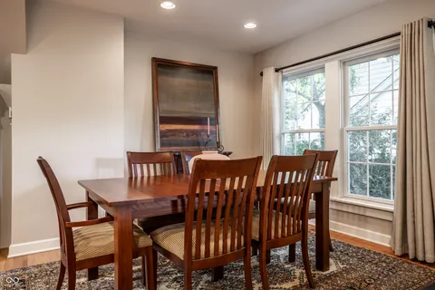 $910,000 | 385 South 6th Street, Zionsville, IN 46077