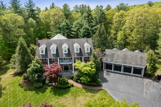 $2,299,999 | 25 Ashkins Drive, Mendon, MA 01756