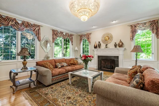 $2,299,999 | 25 Ashkins Drive, Mendon, MA 01756