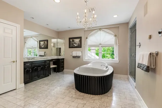 $2,299,999 | 25 Ashkins Drive, Mendon, MA 01756